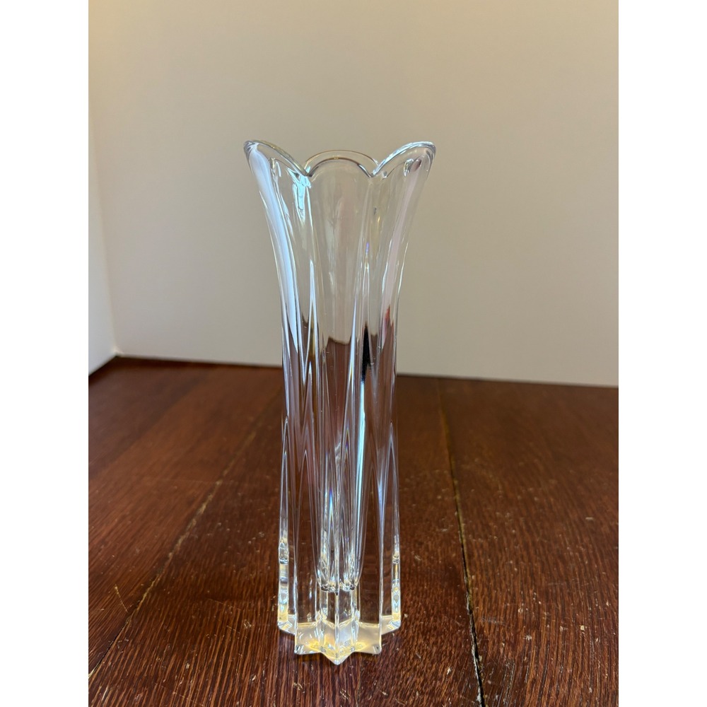 Vintage Clear Cut Glass Bud Vase Scalloped Rim 8 Point Star Base 8.25 Inch